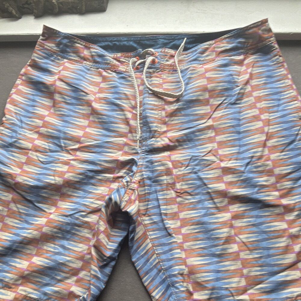 Tommy Bahama Relax Men's Swim Trunks Size 38 Blue Geometric Drawstring Mesh